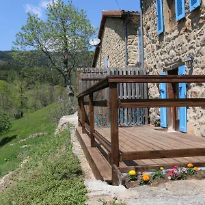 Au Jardin Retrouve Bed & Breakfast